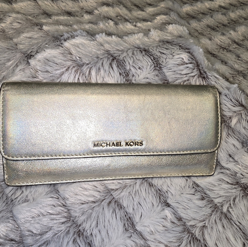 Michael Kors Silver Wallet
